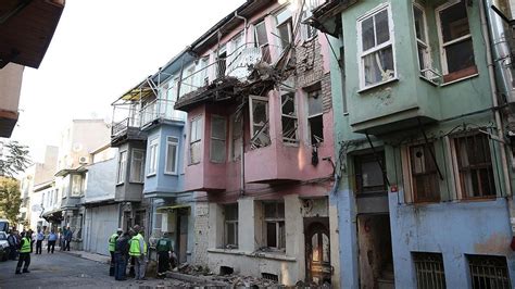 İ­s­t­a­n­b­u­l­­d­a­ ­2­0­7­ ­b­i­n­ ­r­i­s­k­l­i­ ­b­i­n­a­ ­v­a­r­:­ ­Ü­ç­ ­i­l­ç­e­ ­t­e­h­l­i­k­e­d­e­